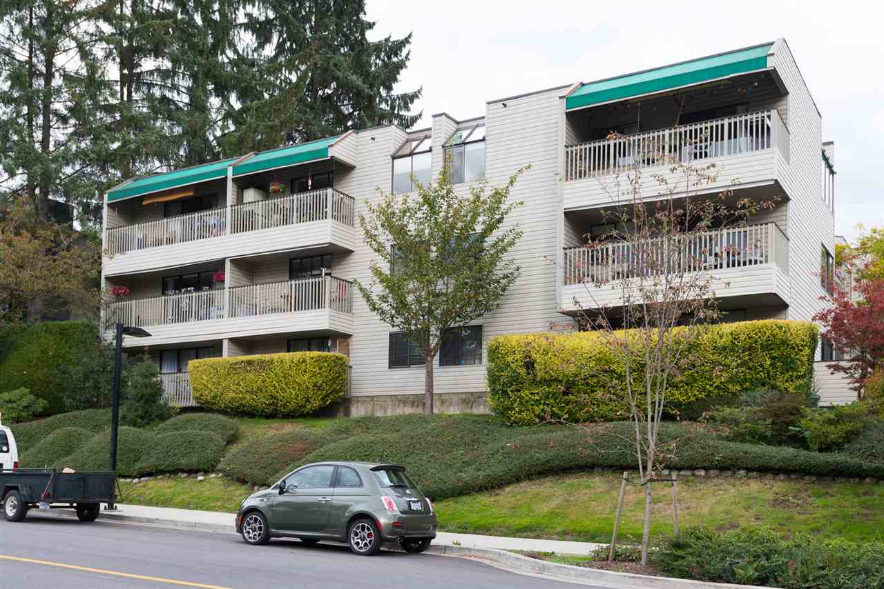 156 21st Street West, North Vancouver, BC V7M 1Y9
