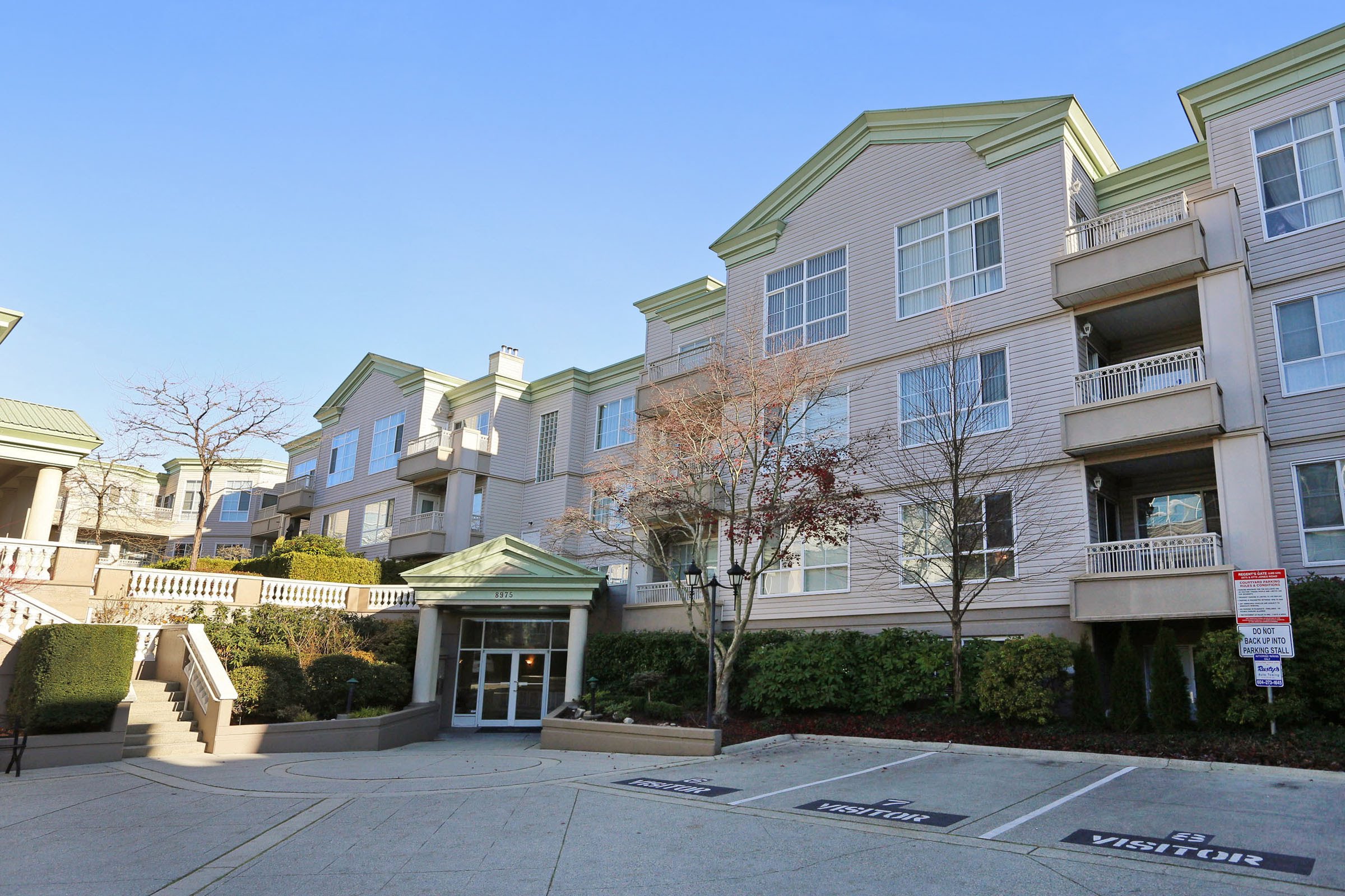 8975 Jones Road, Richmond, BC V6Y 3Y7