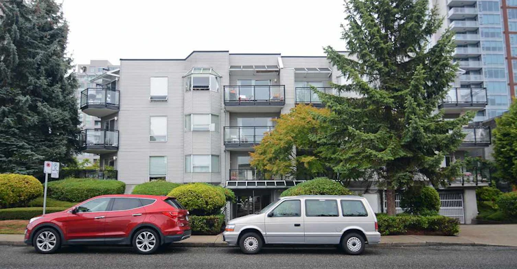 1550 Chesterfield Avenue, North Vancouver, BC V7M 2N6