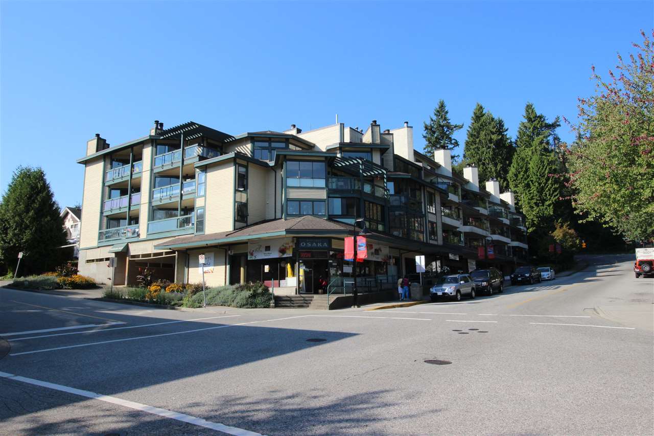 4323 Gallant Avenue, North Vancouver, BC V7G 2C1