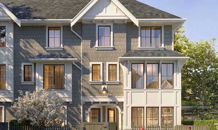 898 Klahanie Drive