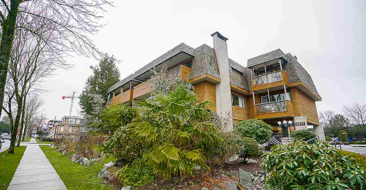 2277 30th Avenue East, Vancouver, BC V5N 5N1