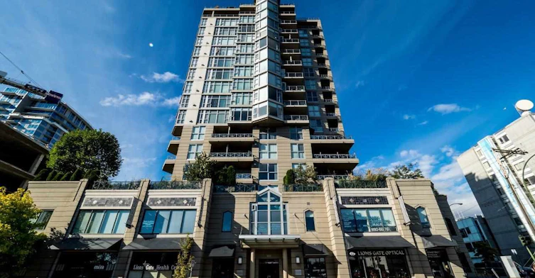160 13th Street East, North Vancouver, BC V7L 2L5