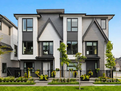 16765 25 Avenue - 2