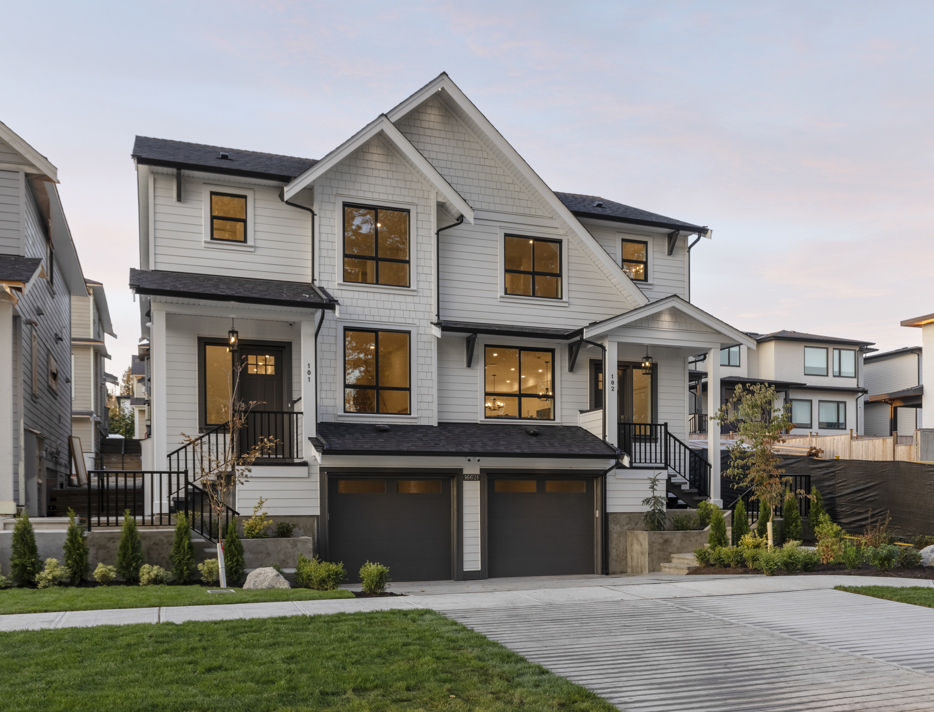 16613 18a Avenue - 3