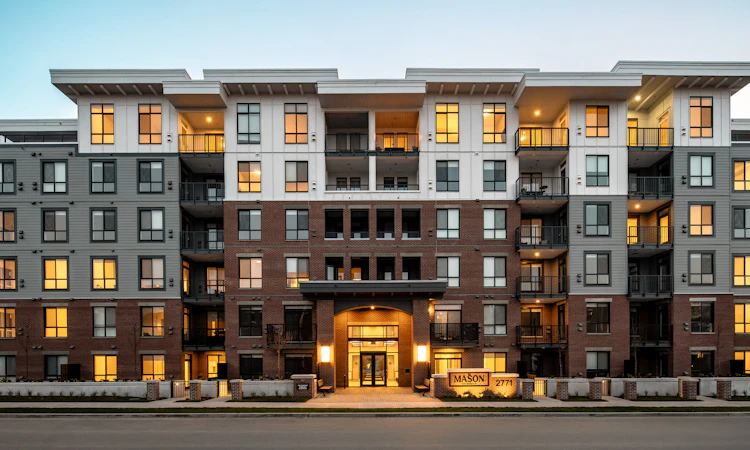 2724 Montrose Avenue Abbotsford, BC V2S 3T5