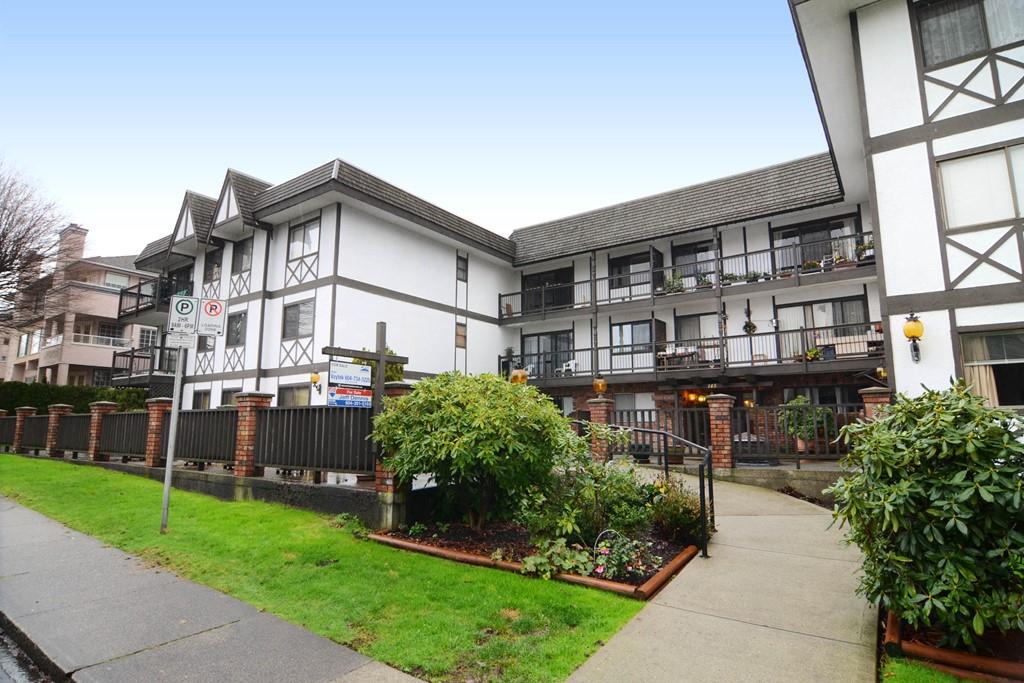 145 18th Street West, North Vancouver, BC V7M 1W5