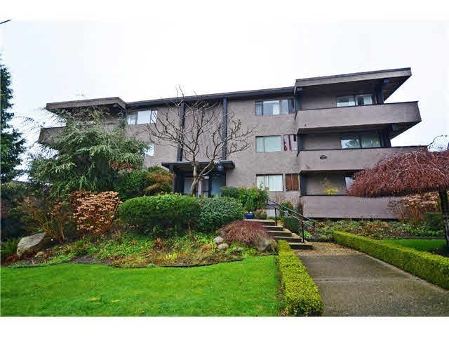 341 Mahon Avenue, North Vancouver, BC V7M 3E1