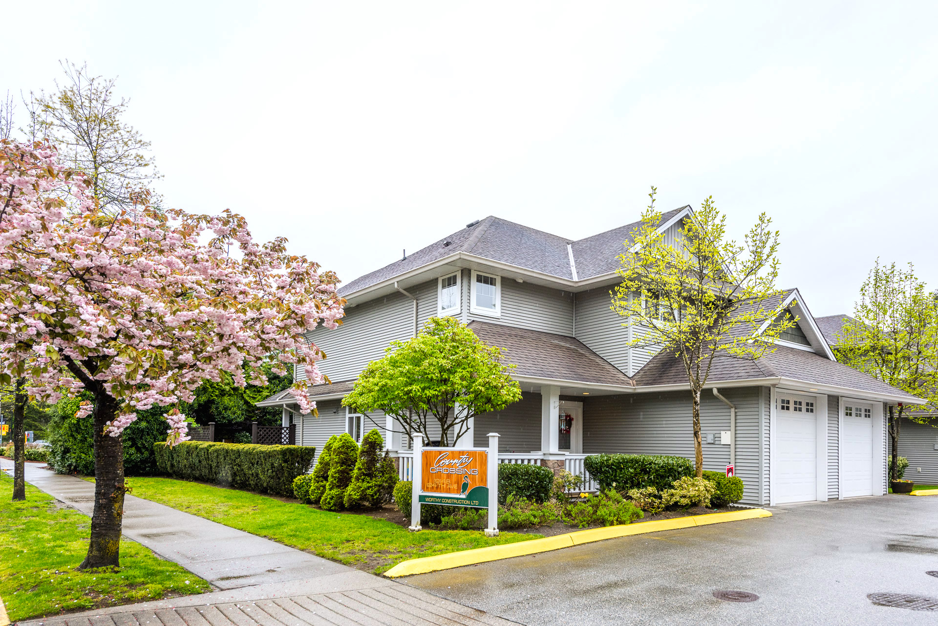 19148 124 Avenue, Pitt Meadows, BC V3Y 2V2