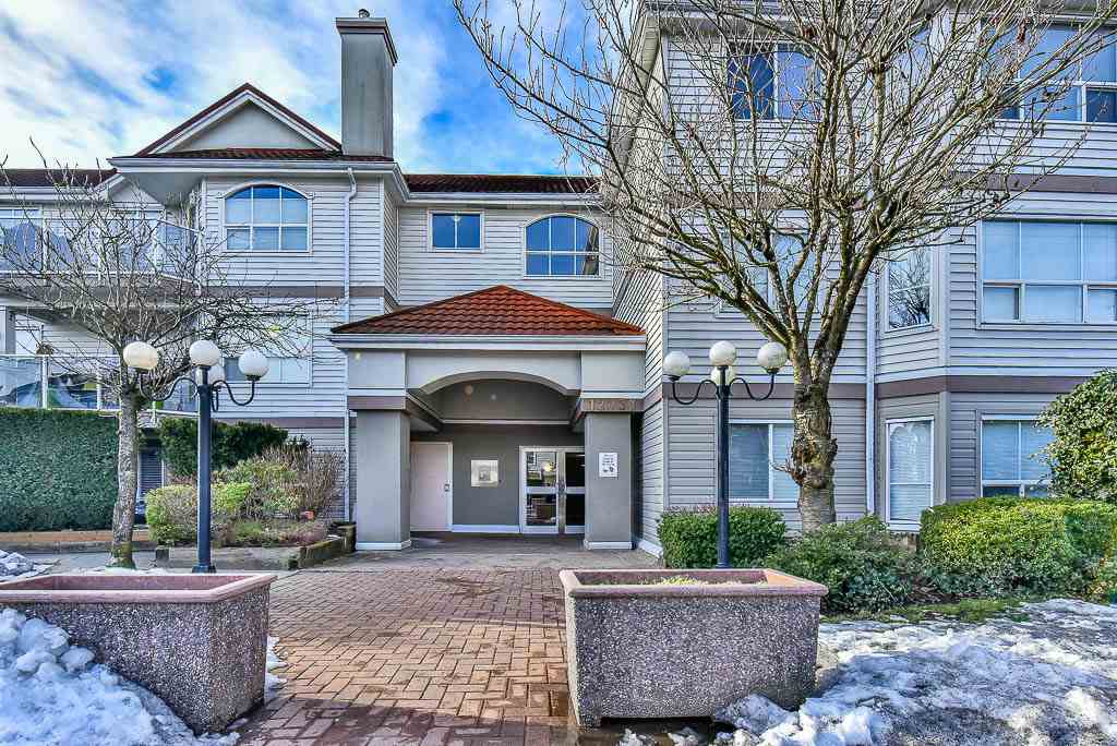 12733 72 Avenue, Surrey, BC V3W 2M7