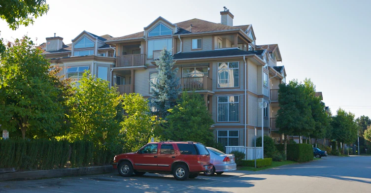 19142 122 Avenue, Pitt Meadows, BC V3Y 2P9