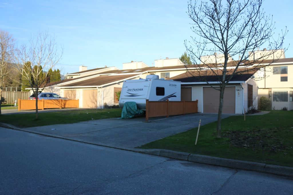 3320 Ulster Street, Port Coquitlam, BC V3B 7H7 - 3