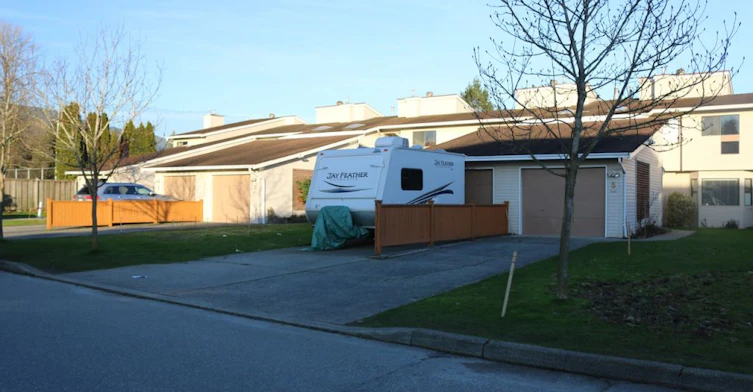 3320 Ulster Street, Port Coquitlam, BC V3B 7H7 - 3
