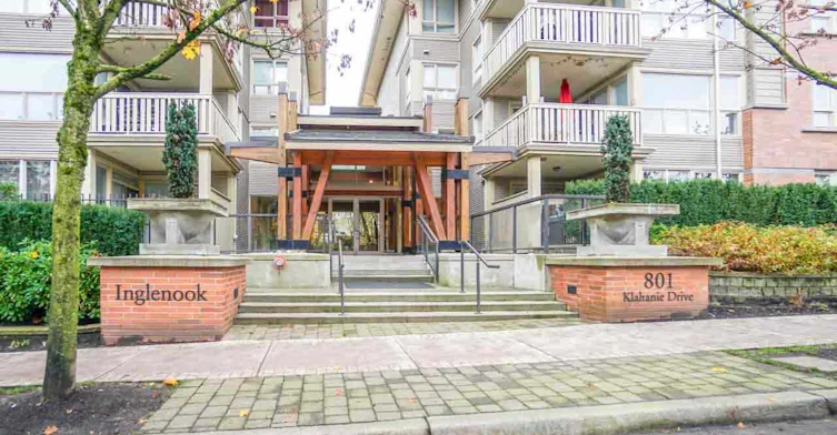 801 Klahanie Drive, Port Moody, BC V3H 5K4