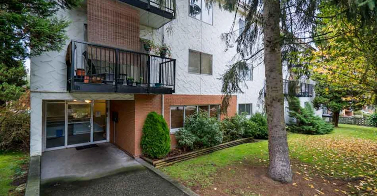 2002 St Johns Street, Port Moody, BC V3H 2A2