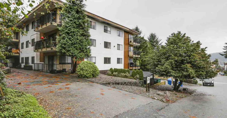 195 Mary Street, Port Moody, BC V3H 2P1
