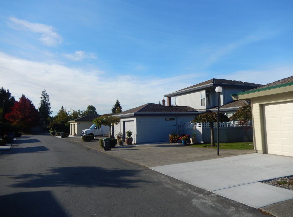 14223 18a Avenue, Surrey, BC V4A 7N8 - 2