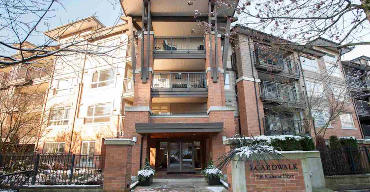 700 Klahanie Drive, Port Moody, BC V3H 5L3