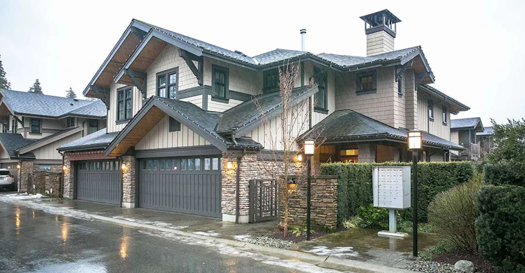 3639 Aldercrest Drive, North Vancouver, BC V7G 0A1