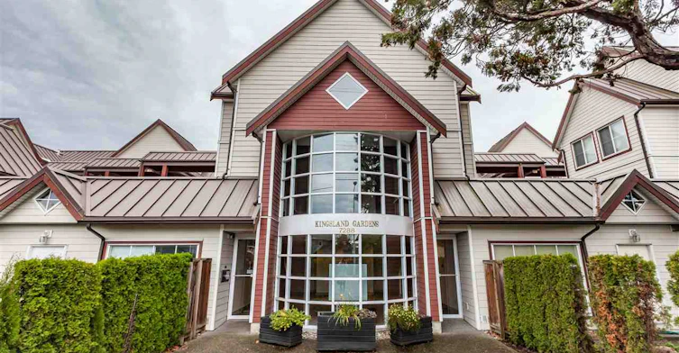 7288 No. 3 Road, Richmond, BC V6Y 3Y1