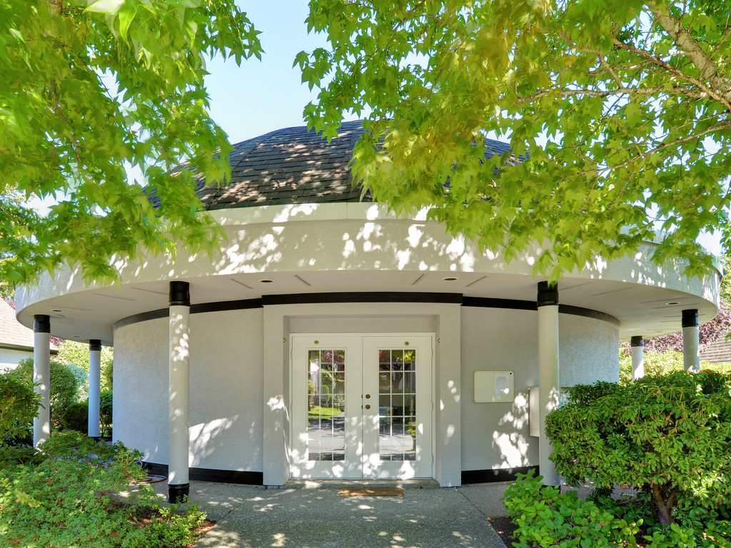 8567 164 Street, Surrey, BC V4N 3K4