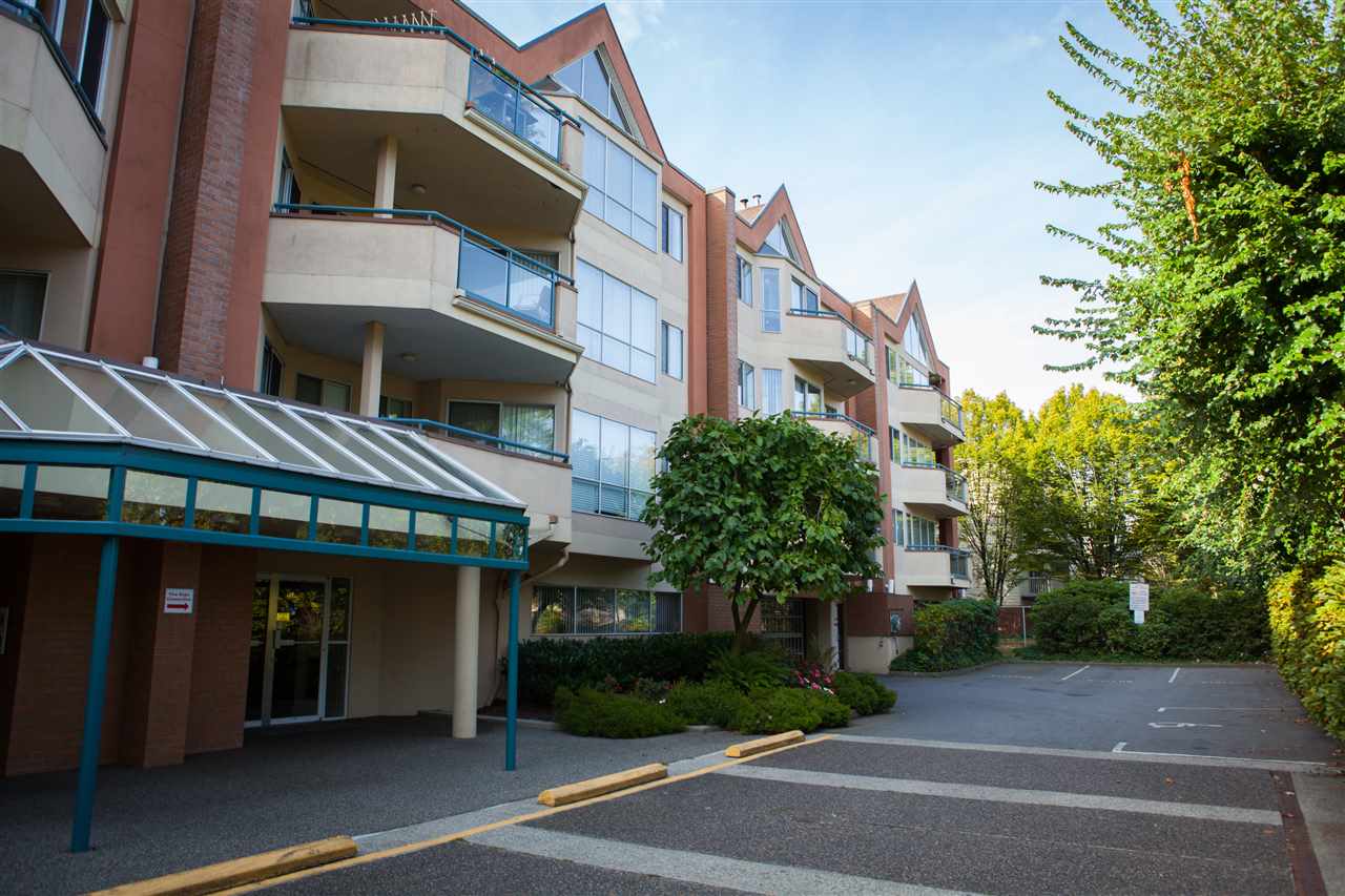 8600 Lansdowne Road, Richmond, BC V6X 3L6