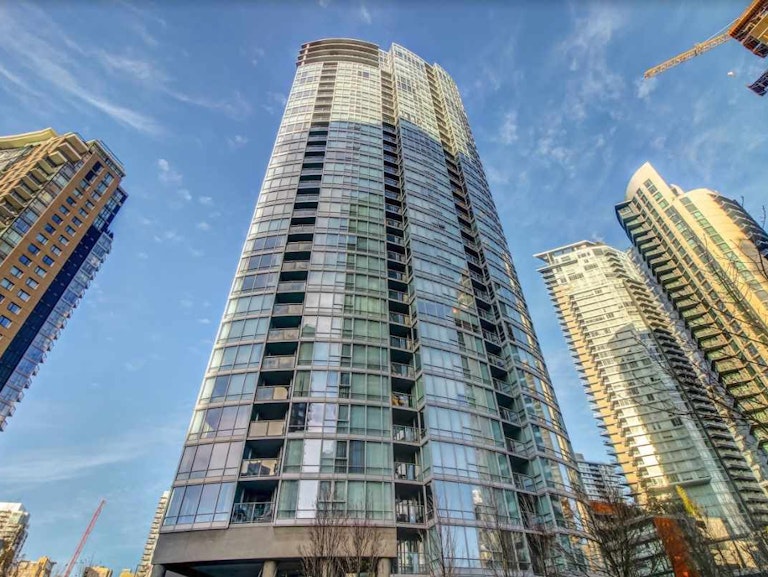 Azura II, 1495 Richards Street Vancouver, BC REW Azura II, 1495 Richards Street Vancouver, BC REW