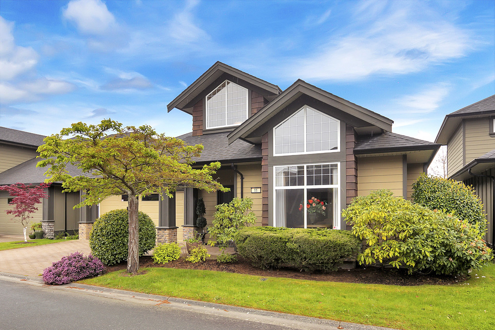 2229 Graduation Place, Saanich, BC V8N 6W3 - 2