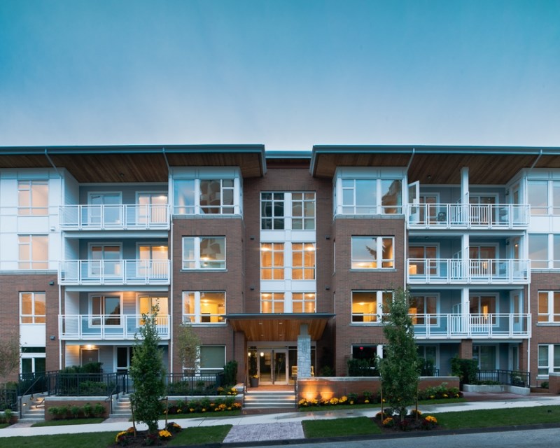 717 Chesterfield Avenue, North Vancouver, BC V7M 3L8