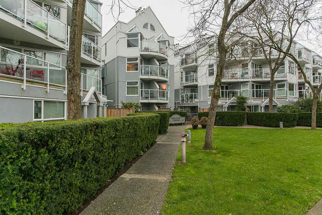 2020 8th Avenue West, Vancouver, BC V6J 1W5