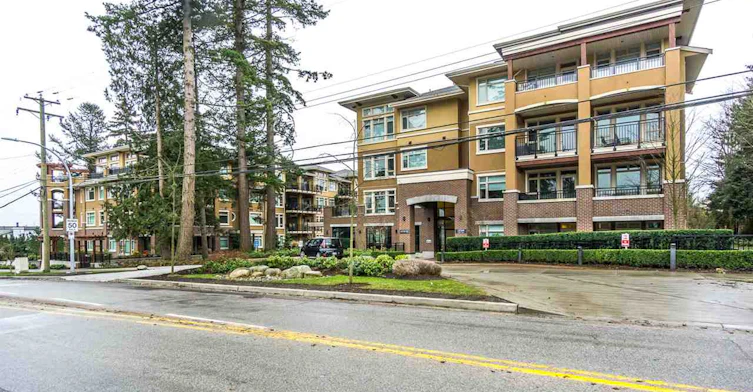 15360 20 Avenue, Surrey, BC V4A 2A3