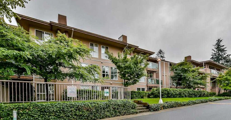 14988 101a Avenue, Surrey, BC V3R 0T1