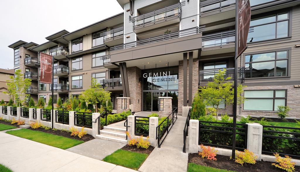 15310 17A Avenue, Surrey, BC V4A 1V3
