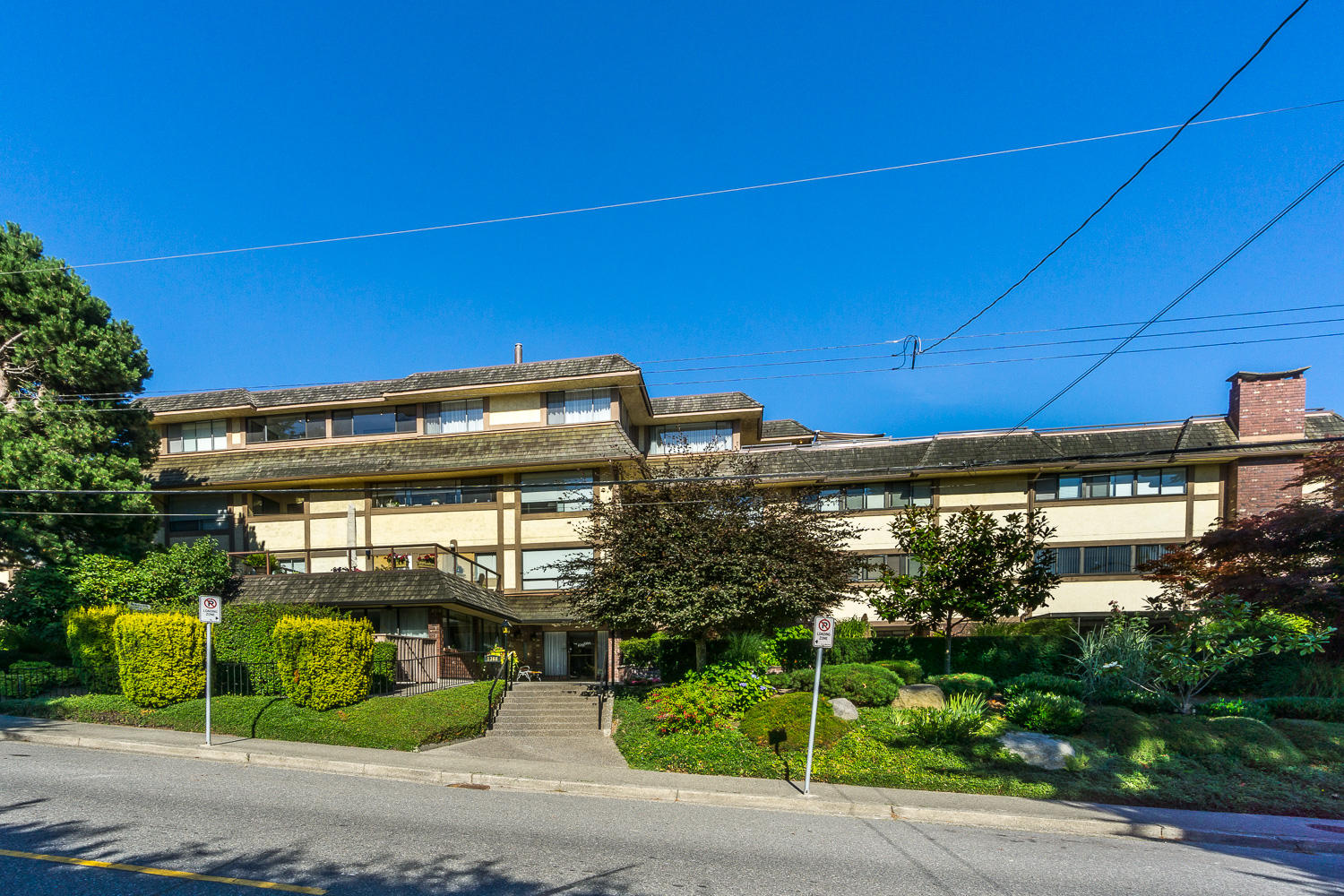 1368 Foster Street, Surrey, BC V4B 3X4