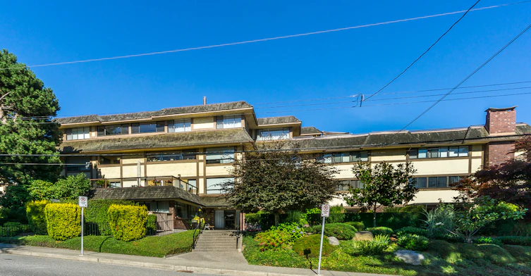 1368 Foster Street, Surrey, BC V4B 3X4