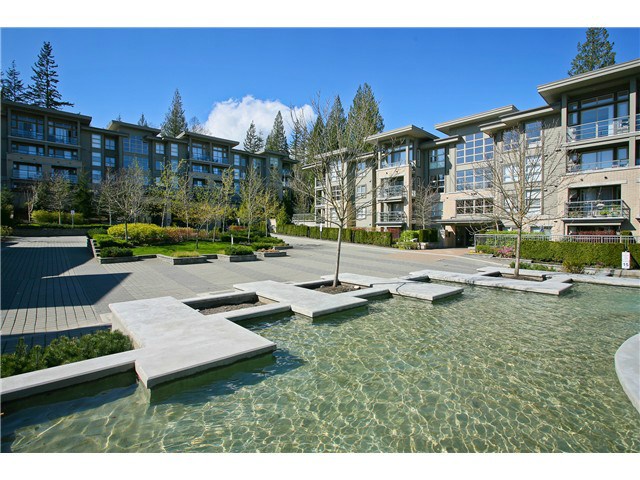 9319 University Crescent Crescent, Burnaby, BC V5A 4Y5
