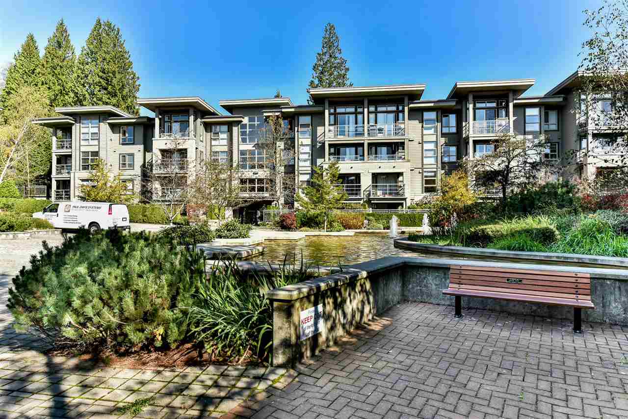 9319 University Crescent Crescent, Burnaby, BC V5A 4Y5 - 3