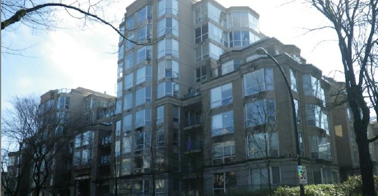500 10th Avenue West, Vancouver, BC V5Z 4P1