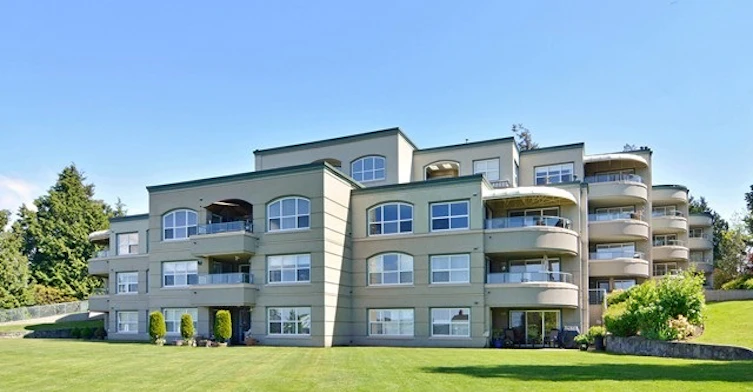 1725 128 Street, Surrey, BC V4A 3V2
