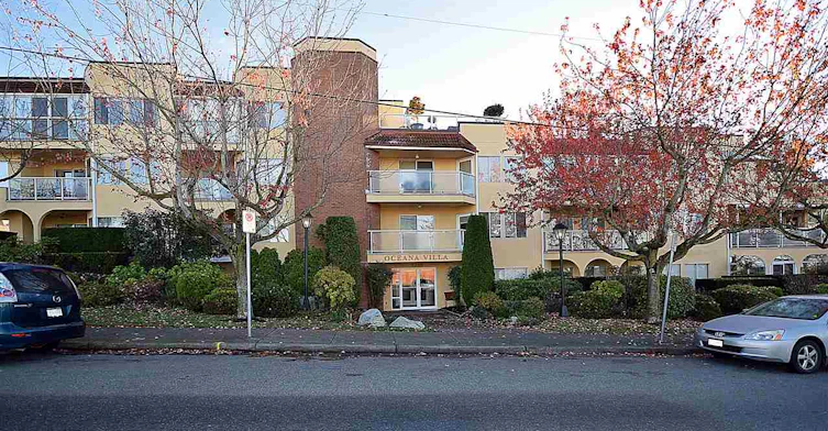 1280 Fir Street, Surrey, BC V4B 4B1