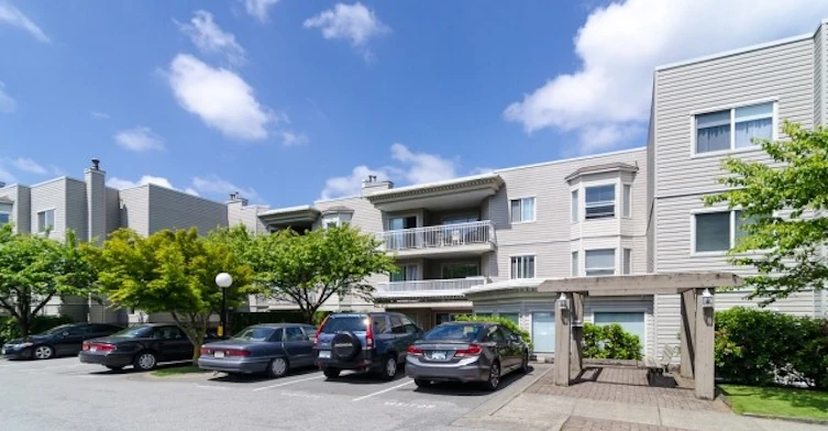 9946 151 Street, Surrey, BC V3R 0V5