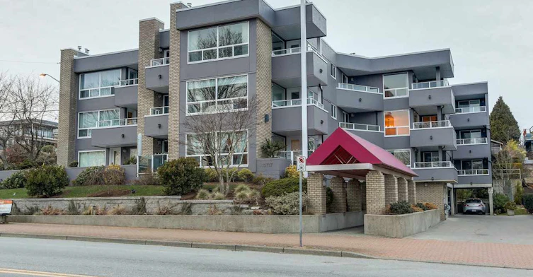 15717 Marine Drive, Surrey, BC V4B 1E4 - 2