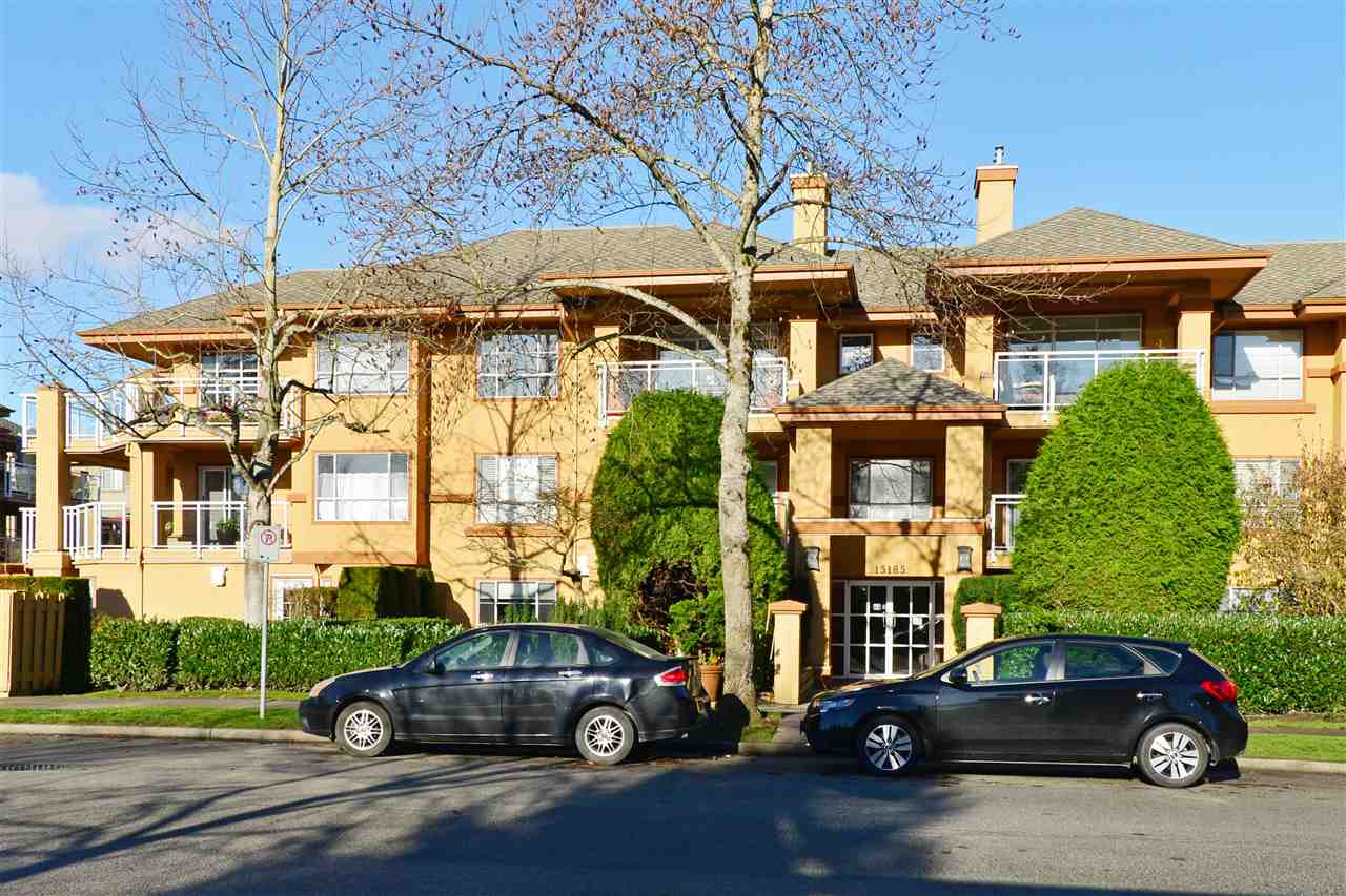 15185 22 Avenue, Surrey, BC V4A 9T4