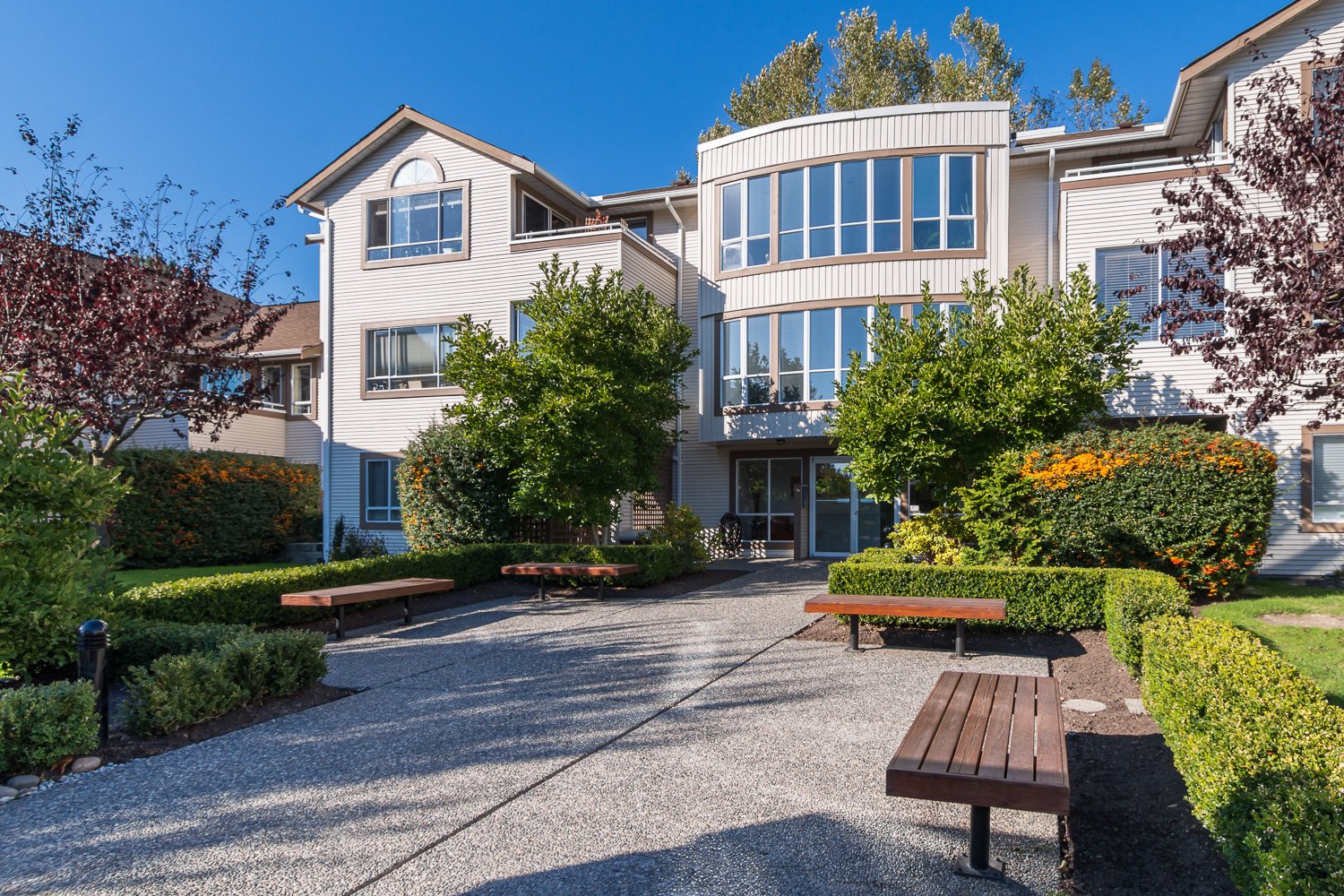 15991 Thrift Avenue, Surrey, BC V4B 2M9 - 3