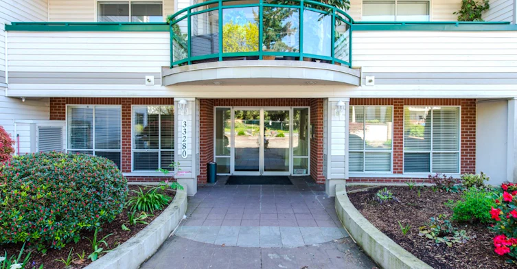 33280 Bourquin East Avenue, Abbotsford, BC V2S 7K2 - 2