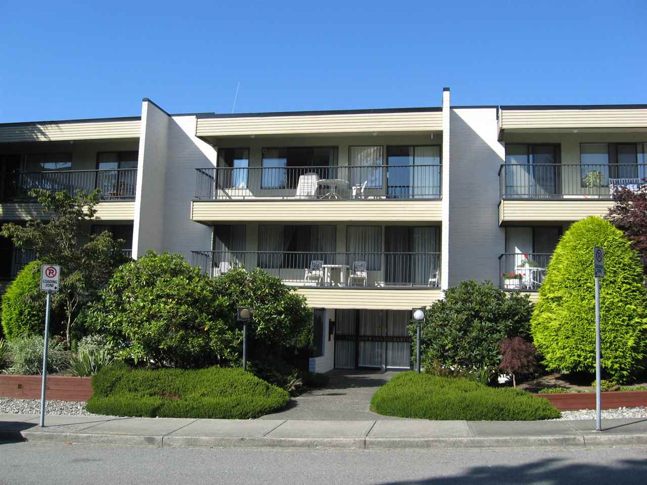 1351 Martin Street, Surrey, BC V4B 3W6