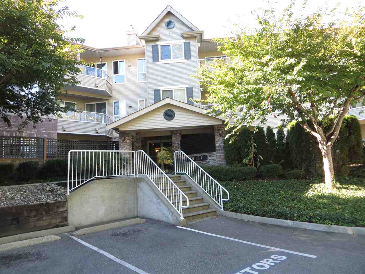 16137 83 Avenue, Surrey, BC V4N 0N1