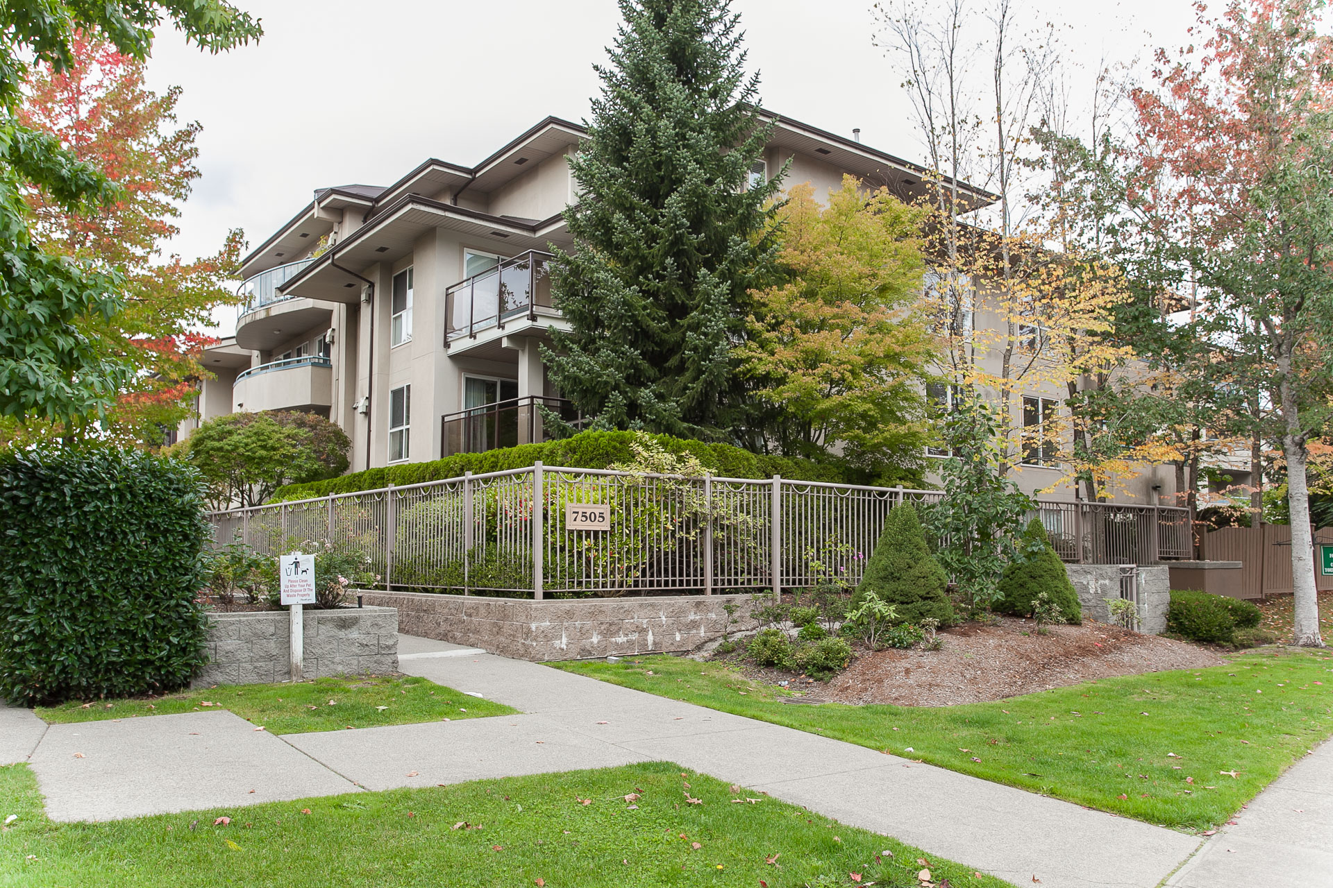 7505 138 Street, Surrey, BC V3W 0W6 - 5