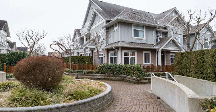 6300 London Road, Richmond, BC V7E 6V6 - 5