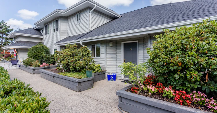 13630 84 Avenue, Surrey, BC V3W 0T6